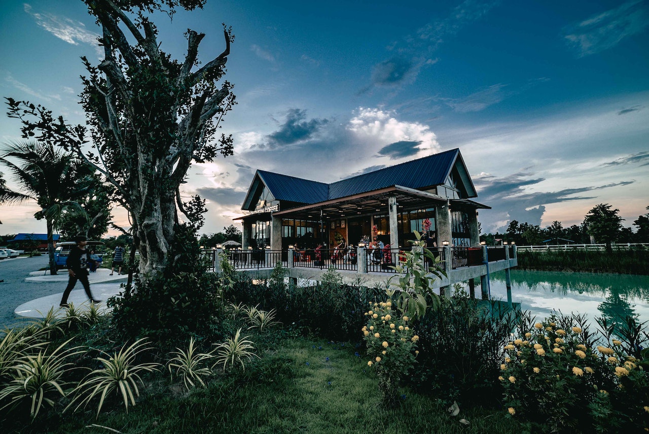 Screen Long Term Booking Guests on Airbnb