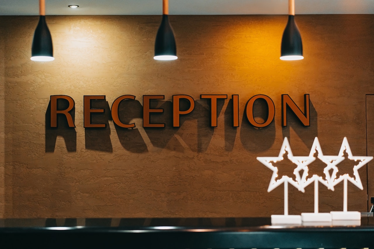 hotel check warrants