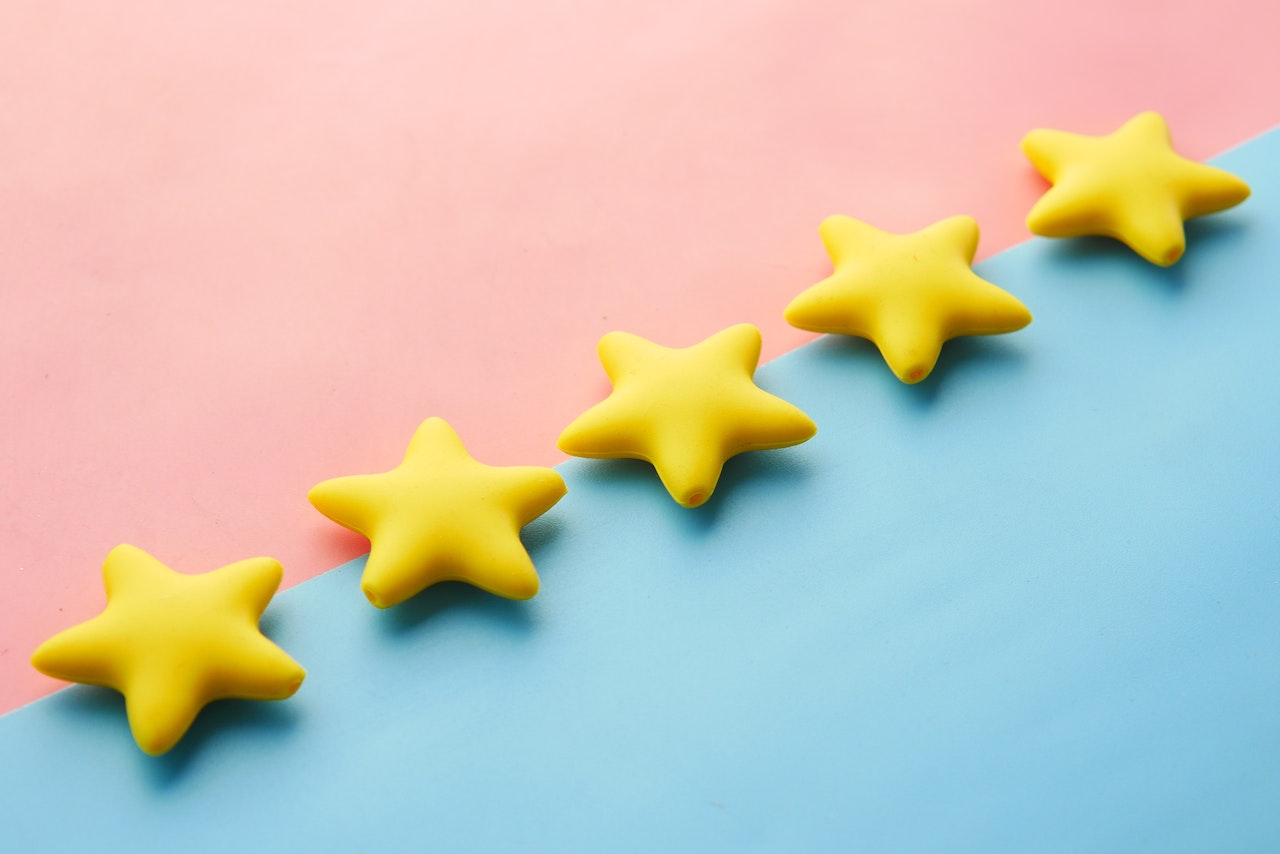 how to get Airbnb review removed