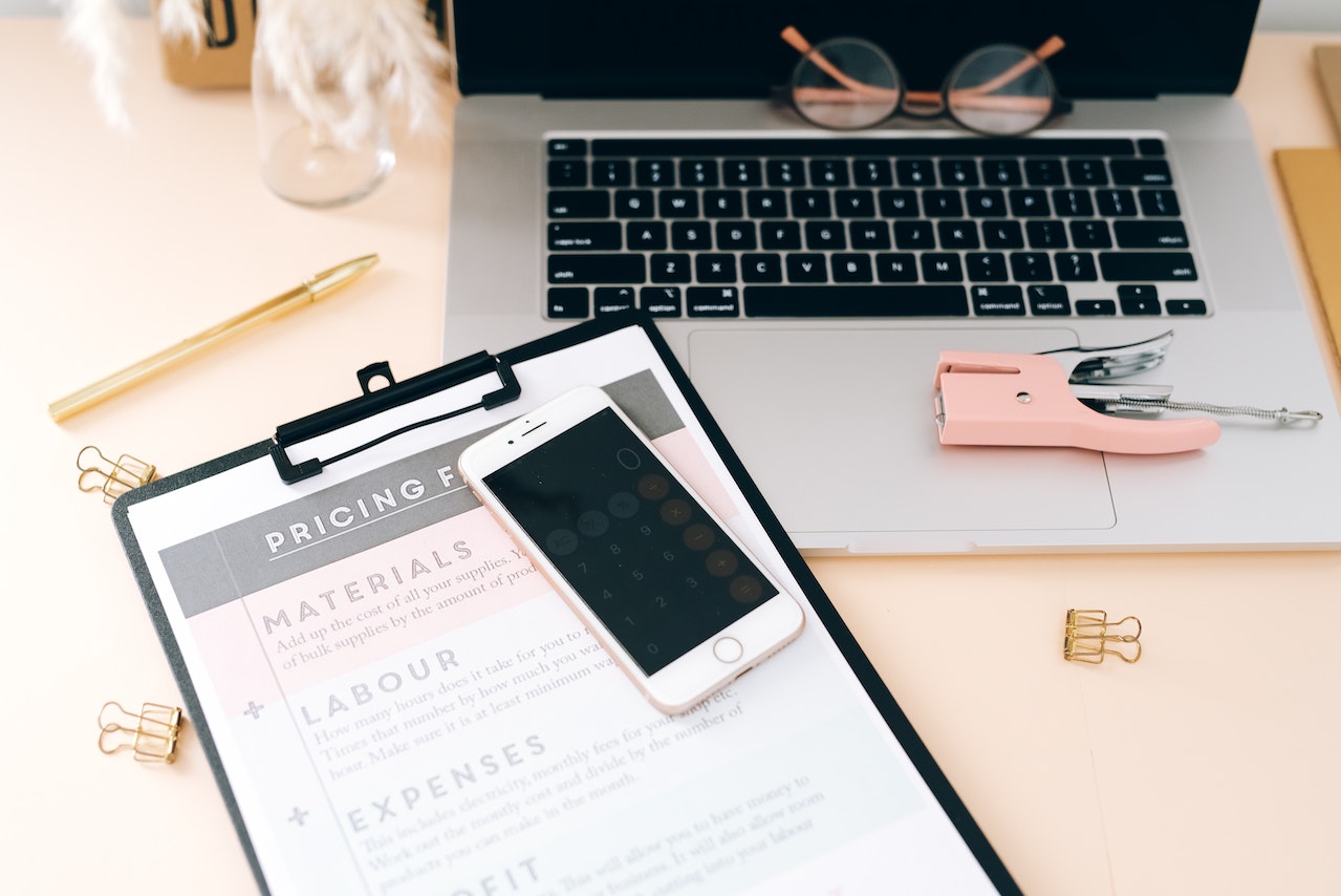 should i use Airbnb smart pricing