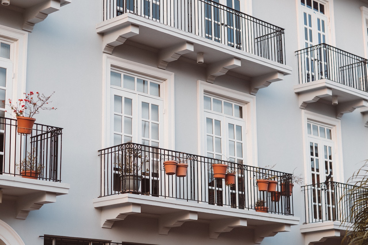 how to manage multiple Airbnb properties